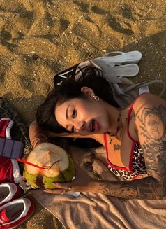 Dahppeem First Time Daddy - puta in Okinawa Island Photo 5 of 8