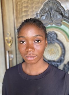 Daina - escort in Cairo Photo 1 of 2