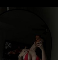 Daisy - escort in Tokyo