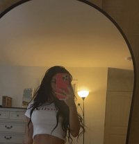 Daisy - escort in Tokyo