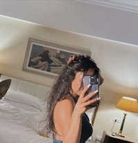 Daisy - escort in Al Manama