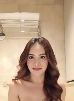 Daisy Castillo - escort in Manila Photo 9 of 14