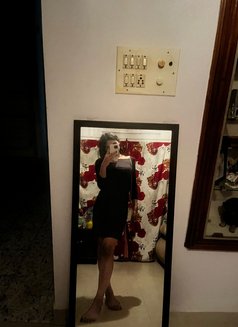 Daisy - escort in Bangalore Photo 1 of 3