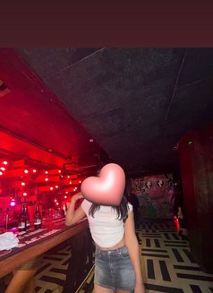 Daisy - escort in Bangalore Photo 2 of 6