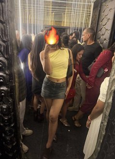 Daisy - escort in Bangalore Photo 3 of 6