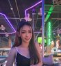 Daisy Lb - Acompañantes transexual in Phuket Photo 1 of 4