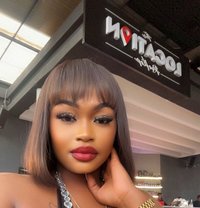 Daisy Ne - puta in Nairobi