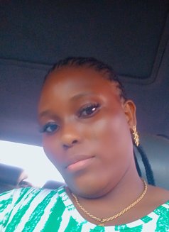 Daisy - puta in Lagos, Nigeria Photo 4 of 4