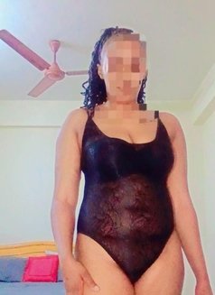 Daisy Real Meet and Camshow hulimavu - escort in Bangalore Photo 2 of 5
