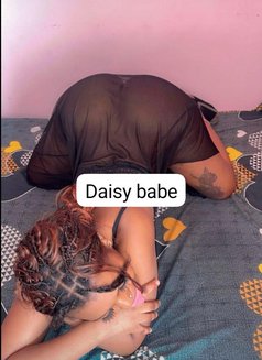 Daisy - escort in Hyderabad Photo 2 of 3