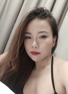 Daisy - escort in Al Ain Photo 5 of 6