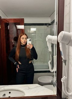 Dakota Desire Goddess - puta in Hong Kong Photo 3 of 6
