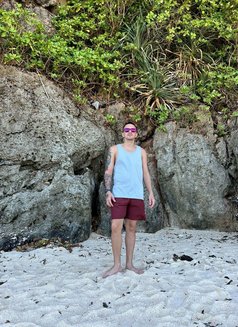 Daks Forhire - Acompañantes masculino in Manila Photo 4 of 5