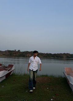 Daksh - Male escort in Vadodara Photo 1 of 1