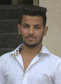 Daksh - Male escort in Gurgaon Photo 2 of 2