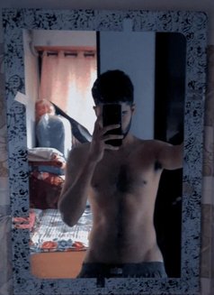 Daksh - Male escort in Navi Mumbai Photo 2 of 3