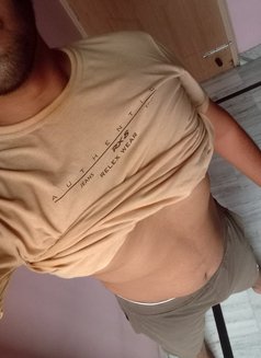 Daksh - Male escort in New Delhi Photo 3 of 3