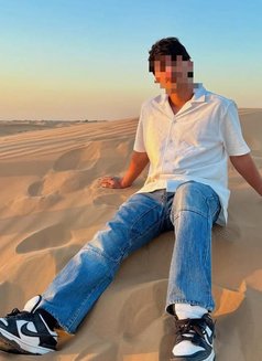 Daksh - Male escort in New Delhi Photo 1 of 3