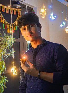 Daksh - Male escort in New Delhi Photo 3 of 3