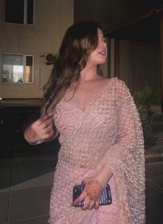 Daksha - escort in Ahmedabad Photo 4 of 5