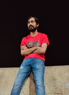 Daku - Male escort in Dubai Photo 2 of 2