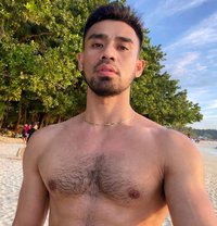 Dakzilog - Male escort in Manila