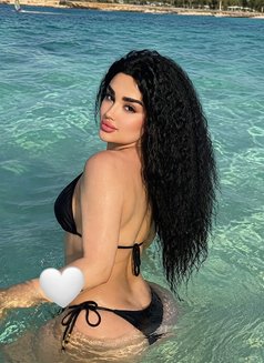 Dalaa - escort in Dubai Photo 2 of 3