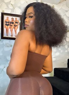 Dalal - puta in Kuwait Photo 2 of 5