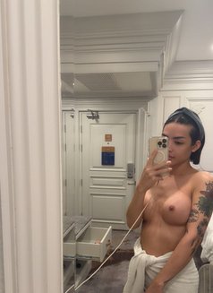 Dalia - Acompañantes masculino in Al Juffair Photo 15 of 21