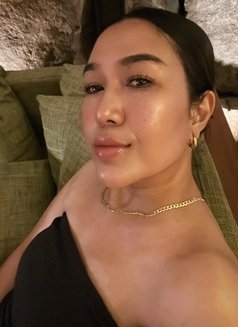 Dalin Holiday Gfe - puta in Bangkok Photo 1 of 9