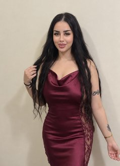 Dalouaa - Male escort in Dubai Photo 4 of 5