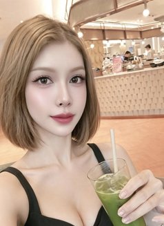 Dalyn - puta in Bangkok Photo 3 of 3