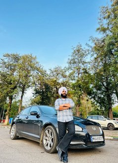 Daman - Male escort in Chandigarh Photo 8 of 8