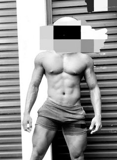 Dambulla, Kurunegala, Kandy, Colombo - Acompañantes masculino in Colombo Photo 2 of 2