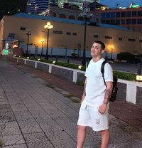 Damian - masseur in Ho Chi Minh City