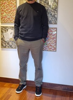 Damian Masseur - masseur in Estoril Photo 1 of 3