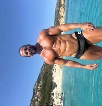 Damien - Male escort in Bali