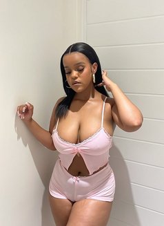 Damina - puta in Beijing Photo 2 of 6