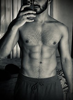 Dammy - Male escort in Chandigarh Photo 1 of 4