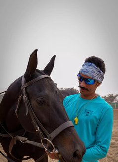 Dammy - Acompañantes masculino in Mumbai Photo 3 of 4