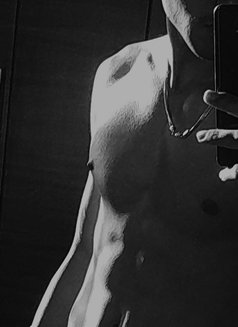 Damon - Male escort in Mumbai Photo 1 of 2