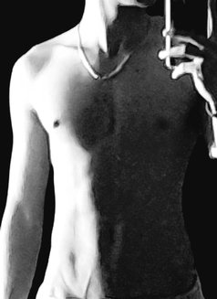 Damon - Male escort in Mumbai Photo 4 of 4