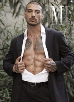 Damy Xl - Male escort in Dubai Photo 1 of 5