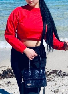 Dana - escort in Cairo Photo 3 of 9