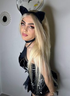 DANA is back again - Transsexual escort in Dubai Photo 11 of 15