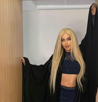 DANA SYRIAN IN DUBAI - Transsexual escort in Dubai Photo 16 of 19