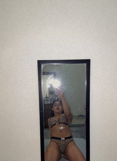 Dana69 VIP - Acompañantes transexual in Abu Dhabi Photo 10 of 14
