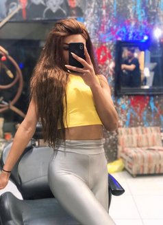 Dana - Transsexual escort agency in Beirut Photo 1 of 7