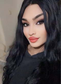 Dana - Transsexual escort agency in Beirut Photo 5 of 7