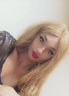 DANA «ست» - Transsexual escort agency in Beirut Photo 18 of 27